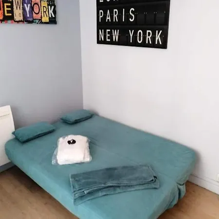 Apartman For 2 People Grenoble